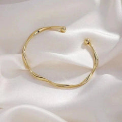Lustrelle Bracelet