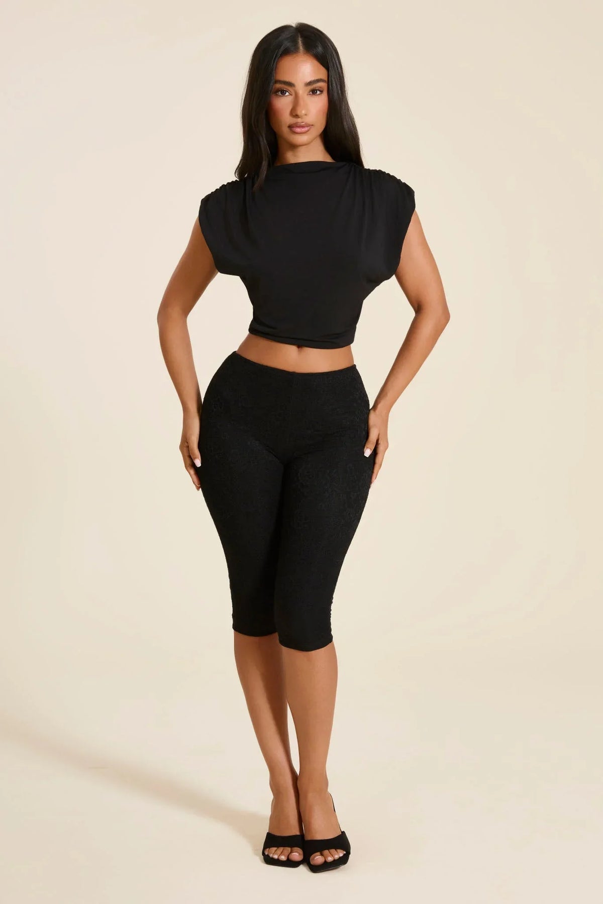 The Brielle Capri Bottoms in Black